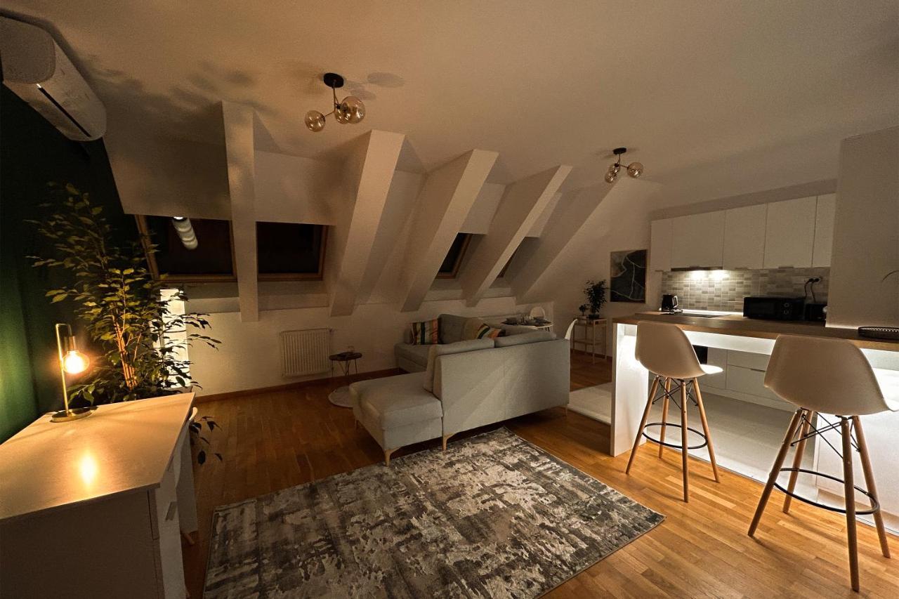 Apartamento Downtown C22 Bucarest Exterior foto