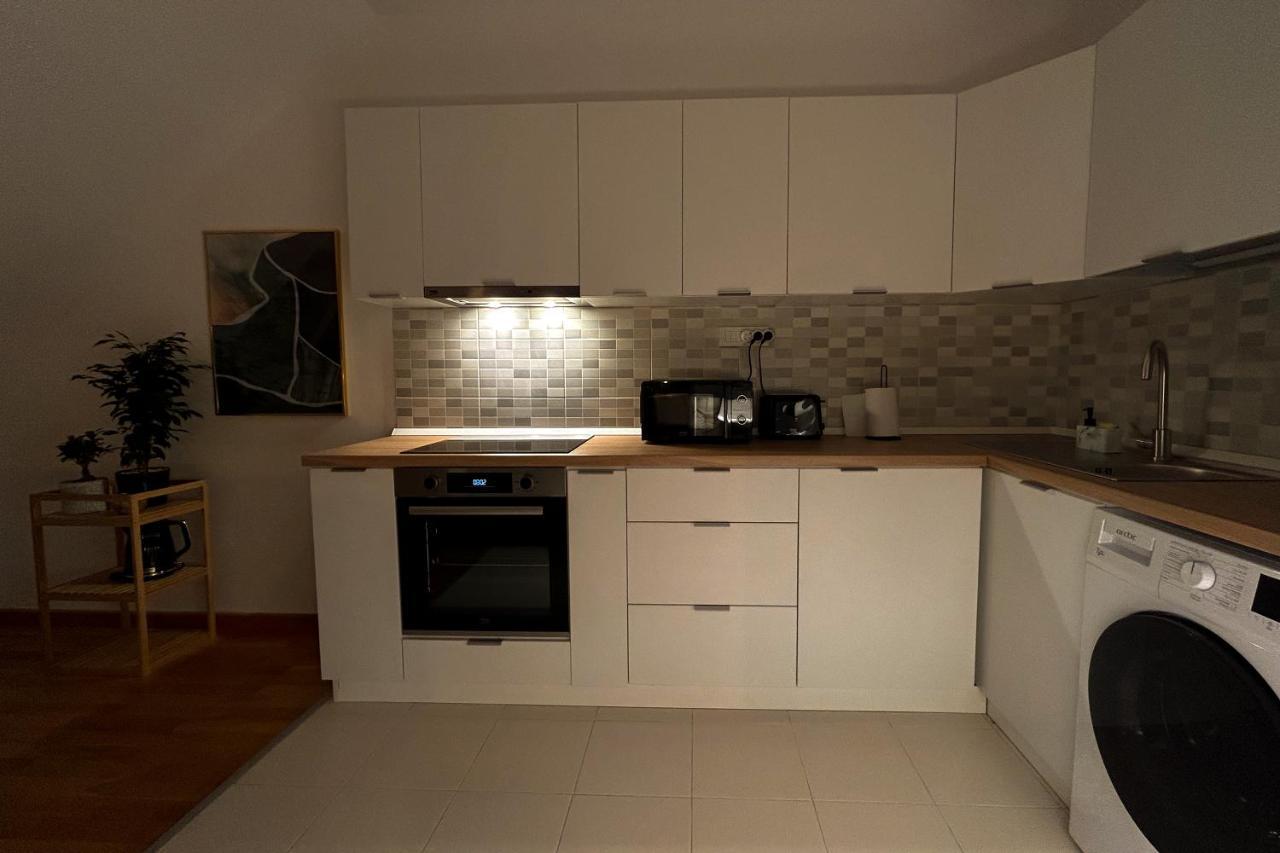 Apartamento Downtown C22 Bucarest Exterior foto